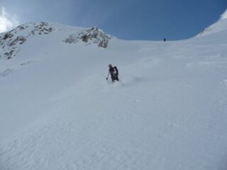 Discesa nella polverosa   I   La descente dans la poudreuse   I   Super powder descent   I   Abfahrt im Pulverschnee   I   Descendiendo en la nieve polvo