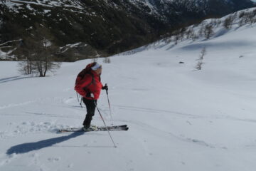 Momento di pausa in discesa   I   Une pause pendant la descente   I   Having a break on the way down   I   Augenblick der Pause während der Abfahrt   I   Una pausa durante la bajada