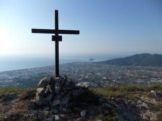 Albenga dalla vetta del Pesalto