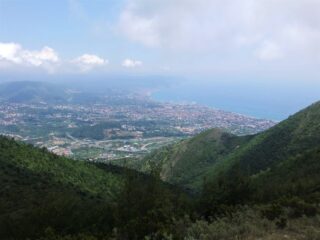 Loano e Pietra Ligure dal crinale