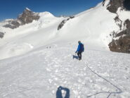 Scendendo rapidamente dalla Piramide verso il Colle Vincent per dirigerci verso il Balmenhorn