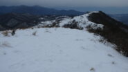 dorsale di collegamento tra il Monte Alpe e il Monte Carossino innevata